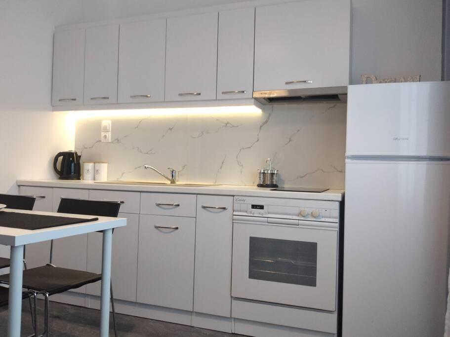 D4 Central Luxury Apartment Golos Dış mekan fotoğraf