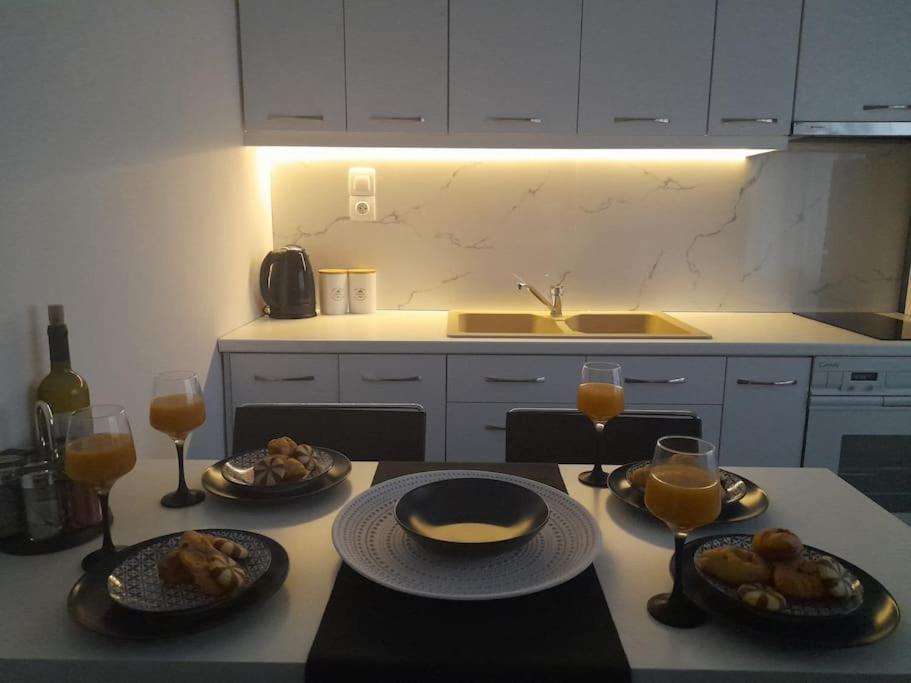 D4 Central Luxury Apartment Golos Dış mekan fotoğraf